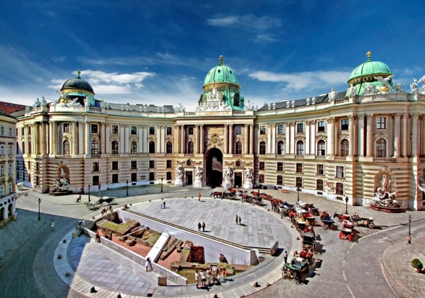     Imperial palace in Vienna 
